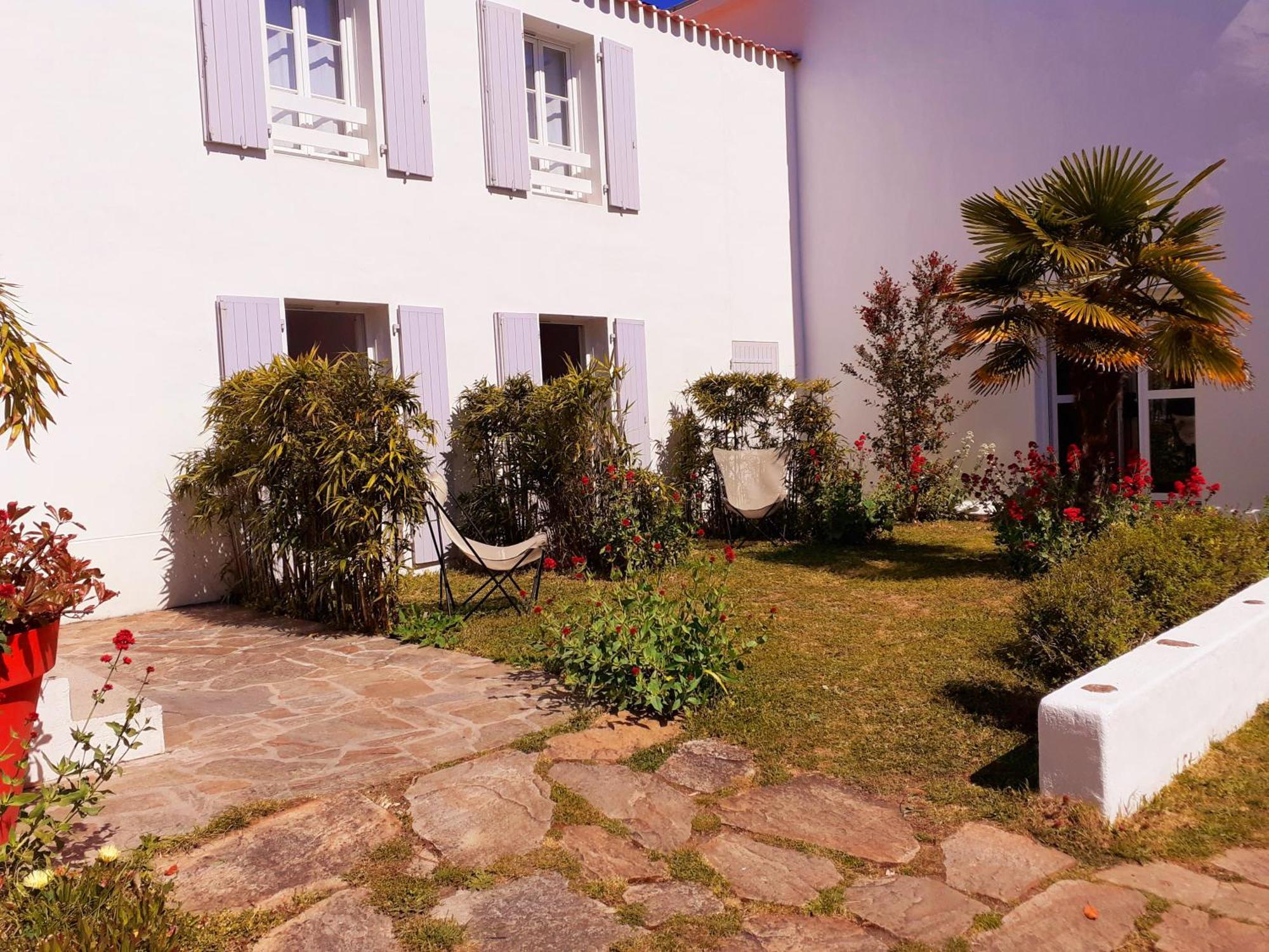 Hotel L'Escale A L'Ile D'Yeu Exterior foto